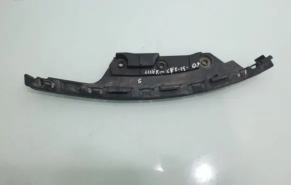 Jeep Cherokee Headlight/headlamp mounting bracket 6002TM0196