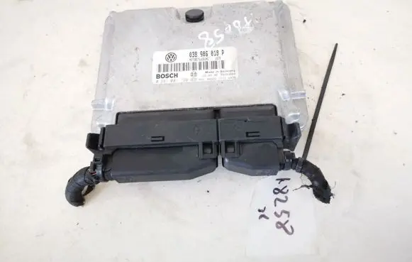 Audi A6 S6 C5 4B Engine control unit/module 0281001720 038906018p