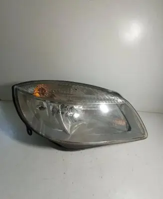 Skoda Fabia Mk2 (5J) Headlight/headlamp 24783200