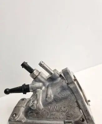 Audi A4 S4 B9 Throttle valve 04L128637B