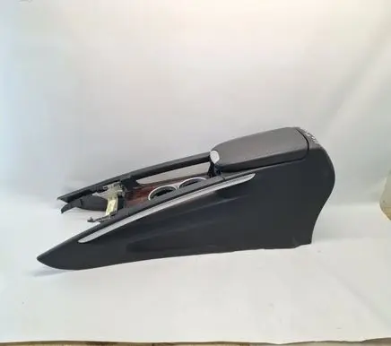 Mercedes-Benz ML W164 Armrest A1646800714