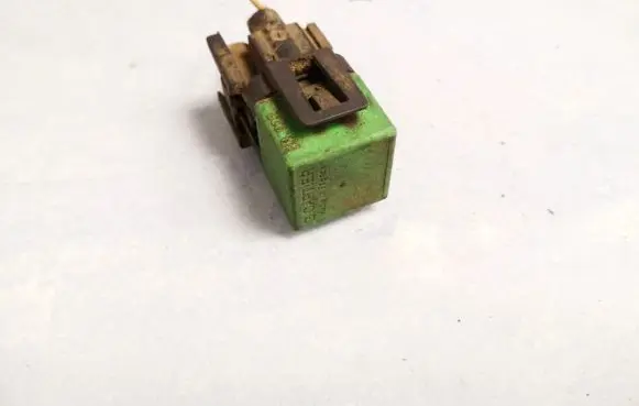 Peugeot 406 Other relay 12v35a03531