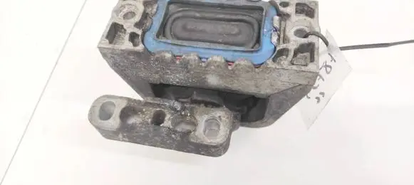 Volkswagen Caddy Engine mount bracket 1K0199262 1K0199262BA