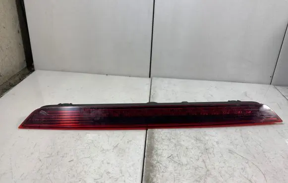 Audi Q7 4L Third/center stoplight 4L0945097