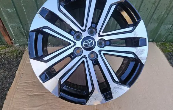 Toyota RAV 4 (XA50) R18 alloy rim PW45742003