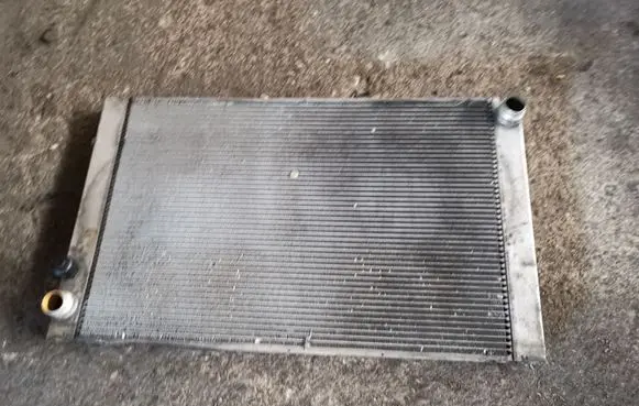 Audi A8 S8 D3 4E Coolant radiator