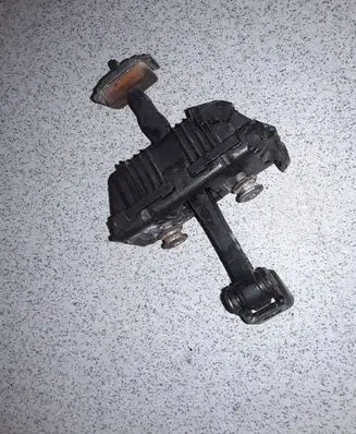 BMW 3 E90 E91 Front door check strap stopper 7060189