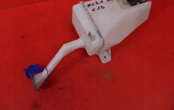 Nissan Micra Windshield washer fluid reservoir/tank
