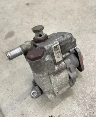 BMW 5 E60 E61 Power steering pump 7652974109N 678084804