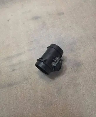 BMW 7 E38 Mass air flow meter