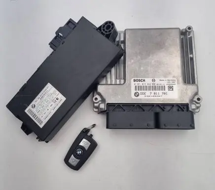 BMW 3 E90 E91 Engine ECU kit and lock set 7811701 DDE70 CAS3