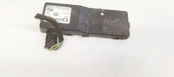 Opel Astra J Antenna control unit 13503204 F00HJ00491