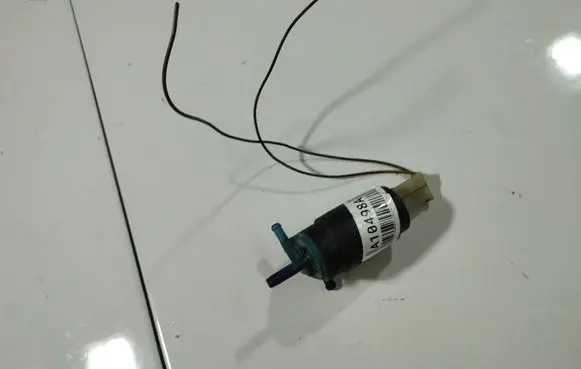 Windscreen/windshield washer pump