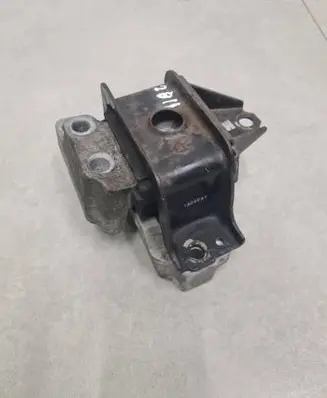 Mitsubishi Outlander Engine mount bracket 1093A112