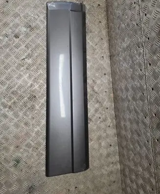 KIA Sorento Front door trim (molding) 877303E001