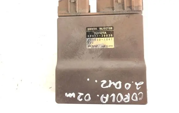 Toyota Corolla E120 E130 Fuel injection control unit/module 898712003 1310001041