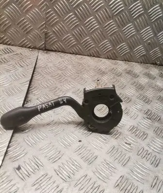 Volkswagen PASSAT B3 Indicator stalk qc88002