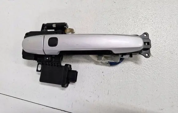 Toyota RAV 4 (XA30) Front door interior handle