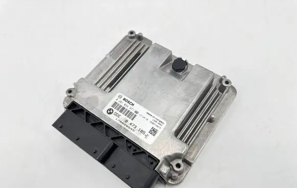 BMW 3 F30 F35 F31 Engine control unit/module 8473185