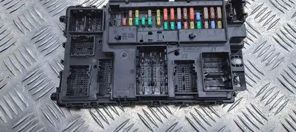 Ford Mondeo MK V Fuse module HU5T15604BFB HU5T15604