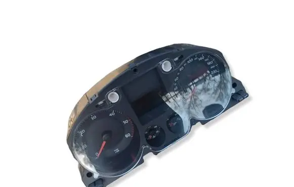 Volkswagen PASSAT B6 Speedometer (instrument cluster) 3C0920852S