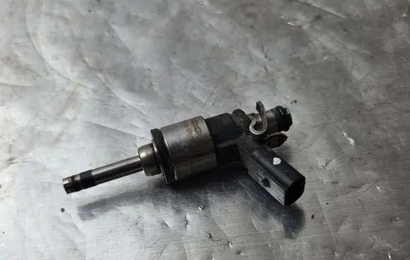 Fuel injector