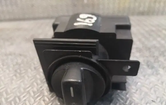 Mercedes-Benz A W169 Light switch 1695451704
