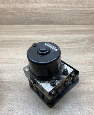 Volkswagen PASSAT B6 ABS Pump 1K0907379K 1K0614517H