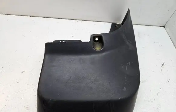Mitsubishi L200 Rear mudguard MN117452