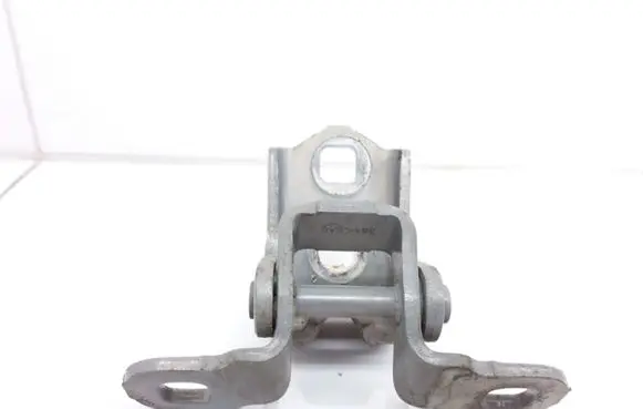 Renault Megane II Rear door upper hinge 029139F