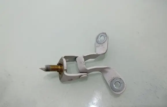 Jeep Grand Cherokee Tailgate/trunk/boot hinge