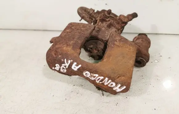 Ford Mondeo MK II Rear brake caliper