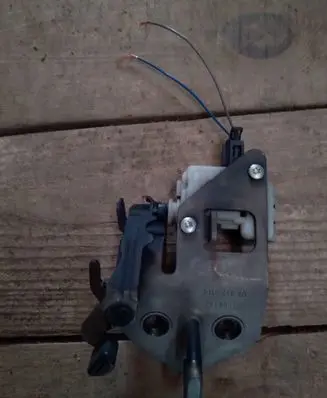 Skoda Octavia Mk2 (1Z) Trunk lock loop 1Z0827511C