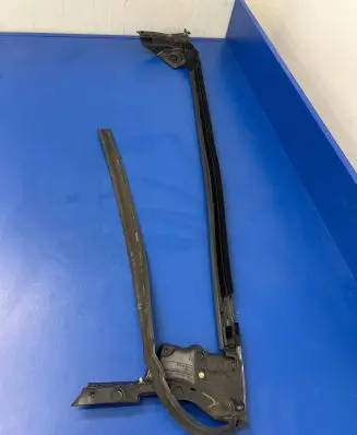 Tesla Model X Front door rubber seal 147204500A
