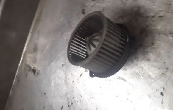 Mitsubishi Carisma Heater fan/blower