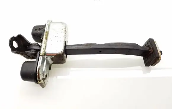 Hyundai i40 Rear door check strap stopper