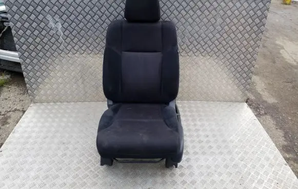 Honda CR-V Front driver seat 