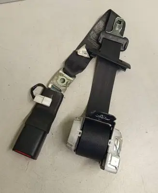 Middle seatbelt (rear)