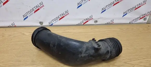 BMW X6 E71 Turbo air intake inlet pipe/hose 7798338