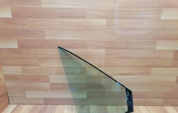 Renault Scenic II - Grand scenic II Front door vent window glass four-door 8200120907 DOT24AS2M25 43R00049