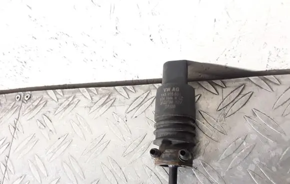 Porsche Cayenne (9PA) Windshield washer spray nozzle 1K6955651