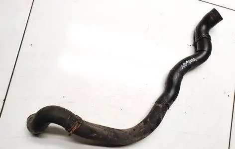 Volkswagen PASSAT B6 Engine coolant pipe/hose 