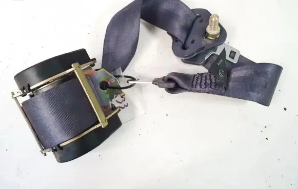 Renault Espace III Rear seatbelt 6025313512k 0402012
