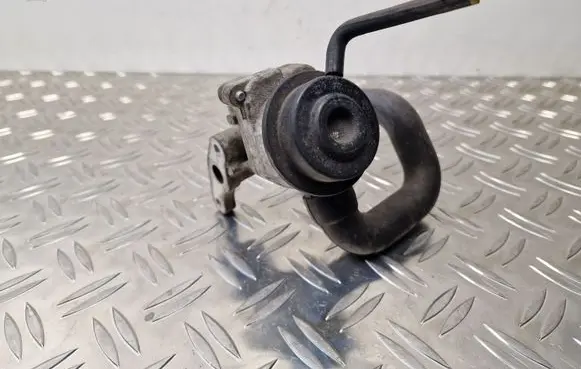 Mercedes-Benz A W168 EGR valve A0021404460
