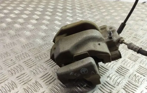 BMW X3 F25 Front brake caliper