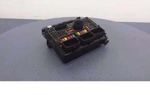 Citroen C5 Fuse box set 9658539680