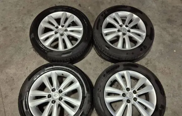 Hyundai ix35 R18 summer tire 