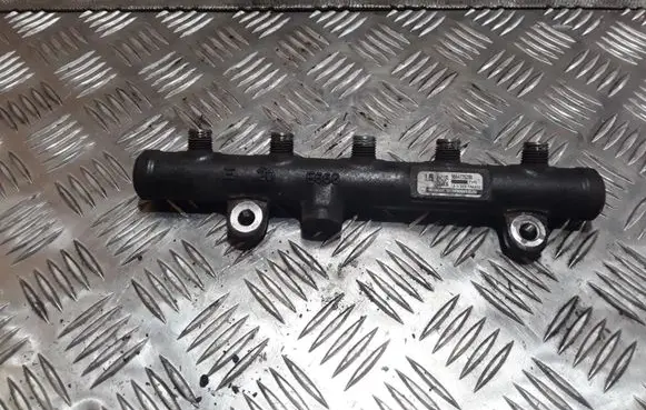 Volvo V50 Fuel main line pipe 9654726280