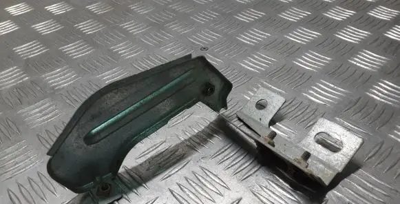 Volvo V40 Other engine bay part