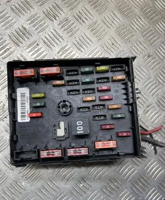 Volkswagen PASSAT CC Fuse module 3C0937125A 63595743